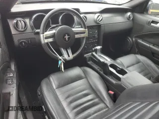 2008 Ford Mustang GT Deluxe z VIN 1ZVHT85HX85152340, wystawiony jako Copart lot #57599865 z przebiegiem 103 797 mil mil oraz Szkoda całkowita • Salvage title. Historia ofert i sprzedaży dostępna na DreamBid. Obrazek 8.