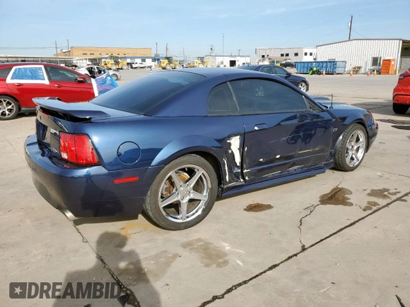 2001 Ford Mustang GT Deluxe z VIN 1FAFP42X41F139883, wystawiony jako Copart lot #50243745 z przebiegiem 142 545 mil mil oraz Szkoda całkowita • Salvage title. Historia ofert i sprzedaży dostępna na DreamBid. Obrazek 3.