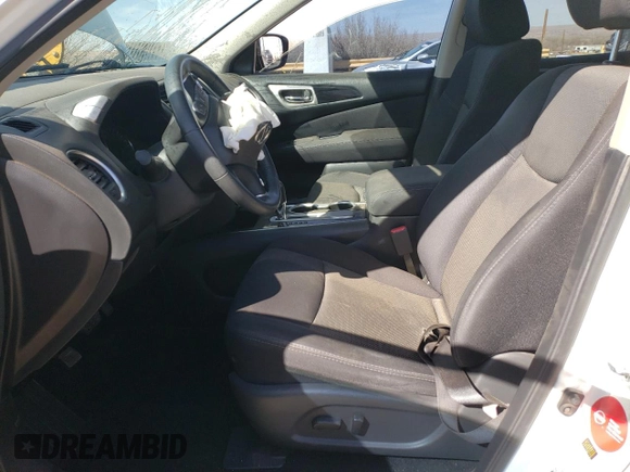 2017 Nissan Pathfinder SV z VIN 5N1DR2MN6HC647355, wystawiony jako Copart lot #47832895 z przebiegiem Nie podano mil oraz Szkody całkowita. Historia ofert i sprzedaży dostępna na DreamBid. Obrazek 7.