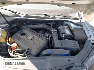 2009 Volkswagen Eos Lux with VIN WVWFA71FX9V024731, listed as a IAAI auction lot 42047754 with 112,942 mi miles and . Bid and sale history available at DreamBid. Image 10.