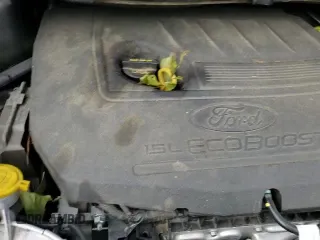 2018 Ford Escape SE с VIN 1FMCU9GD9JUA27475, выставлен на аукционе Copart как лот 82301455 с пробегом 66 389 миль миль и Списание • Salvage title. История ставок и продаж доступна на DreamBid. Изображение 16.