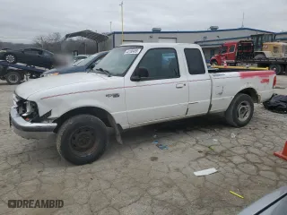 1998 Ford Ranger XL with VIN 1FTYR14C5WPB54402, listed as a Copart auction lot 44180455 with 162,832 mi miles and Salvage Title. Bid and sale history available at carsss.com. Image 1.