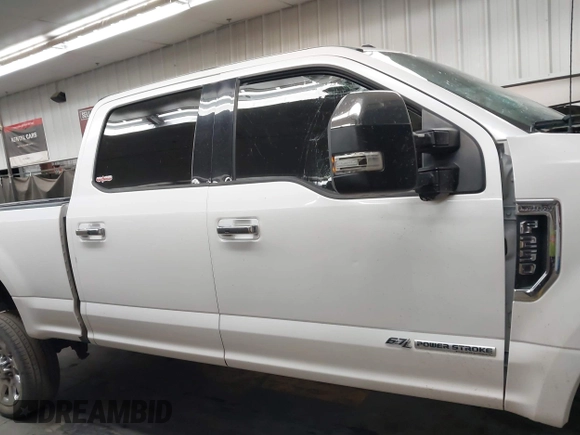 2017 Ford F-250 Lariat with VIN 1FT7W2BT8HEC79230, listed as a IAAI auction lot 42226739 with 154,635 mi miles and . Bid and sale history available at DreamBid. Image 13.