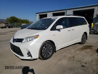 2018 Toyota Sienna XLE with VIN 5TDDZ3DCXJS208141, listed as a Copart auction lot 76208074 with 372,740 mi miles and Clean Title. Bid and sale history available at carsss.com. Image 1.