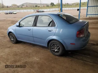 2005 Chevrolet Aveo LS z VIN KL1TD52655B300992, wystawiony jako Copart lot #55802575 z przebiegiem 63 781 mil mil oraz Szkody całkowita. Historia ofert i sprzedaży dostępna na DreamBid. Obrazek 2.