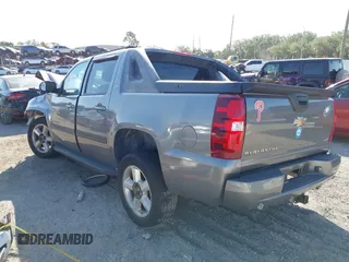 2007 Chevrolet Avalanche LTZ with VIN 3GNFK12397G239027, listed as a IAAI auction lot 42106910 with 212,774 mi miles and . Bid and sale history available at DreamBid. Image 3.