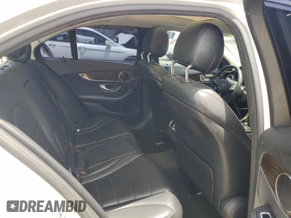 2018 Mercedes-Benz C 300 z VIN WDDWF4KB8JR346072, wystawiony jako Copart lot #59077565 z przebiegiem 88 995 mil mil oraz Nie do naprawy • Non repairable. Historia ofert i sprzedaży dostępna na DreamBid. Obrazek 10.