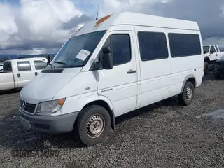 2005 Dodge Sprinter with VIN WD0PD644355798997, listed as a IAAI auction lot 41763328 with 227,692 mi miles and . Bid and sale history available at DreamBid. Image 17.