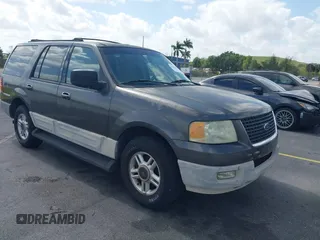 2003 Ford Expedition Special Service with VIN 1FMRU15W13LA15281, listed as a IAAI auction lot 42060325 with 143,869 mi miles. Bid and sale history available at carsss.com. Image 1.