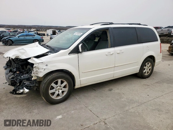 2008 Chrysler Town & Country Touring with VIN 2A8HR54P68R841618, listed as a Copart auction lot 48199205 with 153,058 mi miles and Salvage title. Bid and sale history available at DreamBid. Image 1.