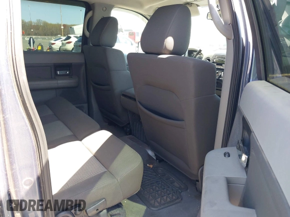 2004 Ford F-150 XLT with VIN 1FTRW14W24KA27415, listed as a IAAI auction lot 42081888 with 149,897 mi miles. Bid and sale history available at carsss.com. Image 8.