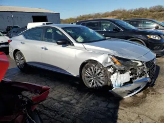 2024 Nissan Altima 2.5 SV with VIN 1N4BL4DV5RN341221, listed as a Copart auction lot 80321924 with 24,725 mi miles and Salvage Title. Bid and sale history available at carsss.com. Image 4.