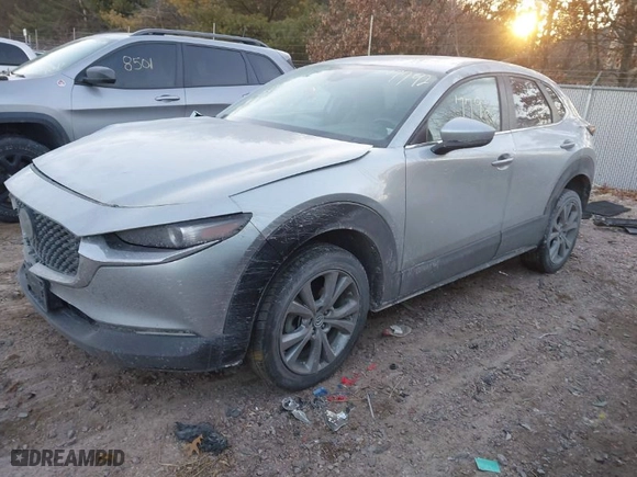 2021 Mazda CX-30 Select with VIN 3MVDMBBL0MM237386, listed as a IAAI auction lot 41457792 with 87,302 mi miles. Bid and sale history available at carsss.com. Image 2.
