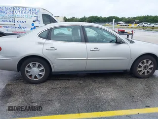 2007 Buick LaCrosse CX with VIN 2G4WC582771131358, listed as a IAAI auction lot 42231899 with 111,437 mi miles and . Bid and sale history available at DreamBid. Image 6.
