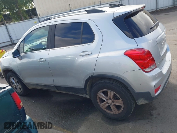 2017 Chevrolet Trax LT z VIN 3GNCJPSB8HL233373, wystawiony jako IAAI lot #40833250 z przebiegiem 117 569 mil mil oraz . Historia ofert i sprzedaży dostępna na DreamBid. Obrazek 14.
