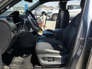 2022 Volkswagen Tiguan SE R-Line Black z VIN 3VV8B7AX9NM171563, wystawiony jako Copart lot #53090465 z przebiegiem 59 708 mil mil oraz Szkoda całkowita • Salvage title. Historia ofert i sprzedaży dostępna na DreamBid. Obrazek 7.