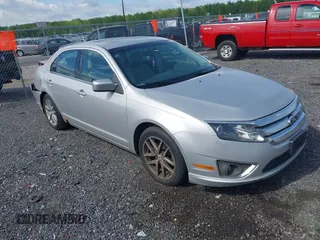 2010 Ford Fusion SEL with VIN 3FAHP0JA7AR310398, listed as a IAAI auction lot 42153180 with 191,762 mi miles and . Bid and sale history available at carsss.com. Image 1.