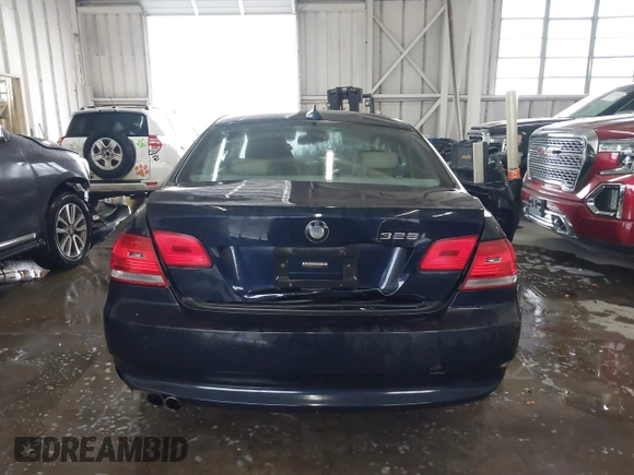 2010 BMW 3 Series 328i with VIN WBAWB3C55AP139074, listed as a IAAI auction lot 41247468 with 1 mi miles. Bid and sale history available at carsss.com. Image 17.