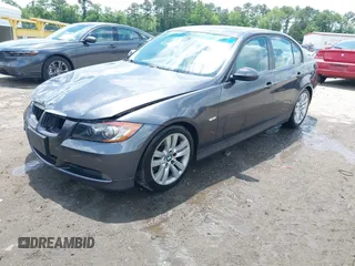 2006 BMW 3 Series 325i with VIN WBAVB17576NK31560, listed as a IAAI auction lot 42384770 with 186,091 mi miles and . Bid and sale history available at DreamBid. Image 17.