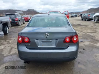 2010 Volkswagen Jetta SE with VIN 3VWRZ7AJ5AM162053, listed as a IAAI auction lot 41811153 with 141,988 mi miles and . Bid and sale history available at DreamBid. Image 16.