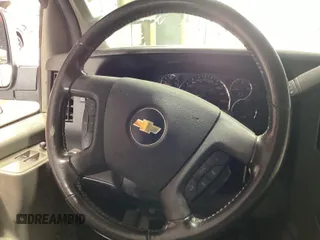 2020 Chevrolet Express Cargo with VIN 1GCWGAFG4L1260657, listed as a IAAI auction lot 42243313 with 116,707 mi miles and . Bid and sale history available at DreamBid. Image 18.