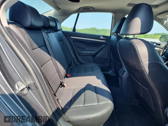 2010 Volkswagen Jetta Limited Edition with VIN 3VWRZ7AJ0AM143250, listed as a Copart auction lot 59165165 with 208,785 mi miles and Salvage title. Bid and sale history available at DreamBid. Image 10.