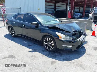 2014 Nissan Altima S with VIN 1N4AL3AP1EN345420, listed as a IAAI auction lot 42066721 with 145,581 mi miles and . Bid and sale history available at carsss.com. Image 1.