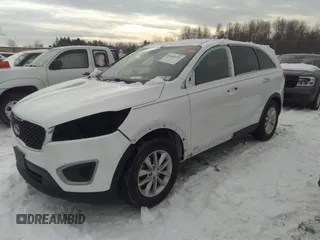 2018 Kia Sorento LX with VIN 5XYPGDA34JG404831, listed as a IAAI auction lot 41649771 with 81,819 mi miles. Bid and sale history available at carsss.com. Image 2.