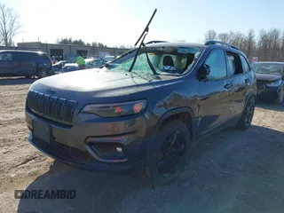 2019 Jeep Cherokee Latitude Plus с VIN 1C4PJMLB5KD363244, выставлен на аукционе IAAI как лот 41820628 с пробегом 94 330 миль миль и . История ставок и продаж доступна на DreamBid. Изображение 17.