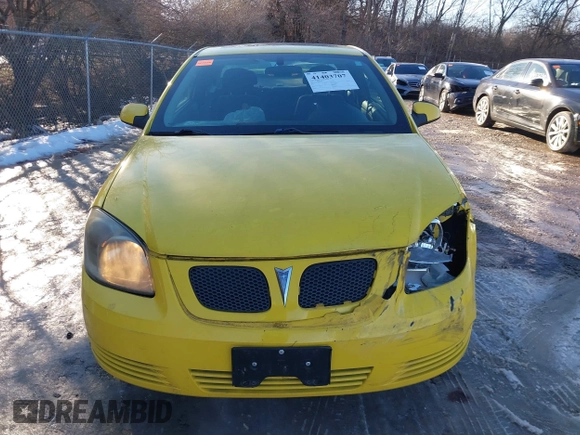 2008 Pontiac G5 with VIN 1G2AL18F487329317, listed as a IAAI auction lot 41403707 with 111,555 mi miles. Bid and sale history available at carsss.com. Image 12.