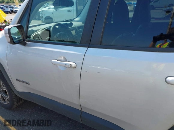 2015 Jeep Renegade Limited with VIN ZACCJBDT0FPC44891, listed as a IAAI auction lot 42415637 with 207,975 mi miles and . Bid and sale history available at DreamBid. Image 6.