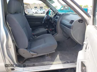 2002 Nissan Frontier XE with VIN 1N6DD26SX2C321892, listed as a IAAI auction lot 42638043 with 100,814 mi miles and . Bid and sale history available at DreamBid. Image 5.