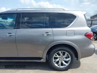 2012 Infiniti QX56 7-passenger z VIN JN8AZ2NF9C9517675, wystawiony jako IAAI lot #42138696 z przebiegiem 129 478 mil mil oraz . Historia ofert i sprzedaży dostępna na DreamBid. Obrazek 19.