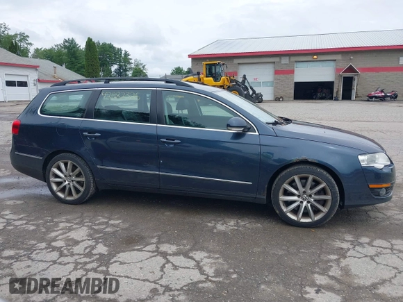 2008 Volkswagen Passat VR6 with VIN WVWRU73C98E015623, listed as a IAAI auction lot 42682325 with 128,731 mi miles and . Bid and sale history available at DreamBid. Image 14.