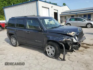 2014 Jeep Patriot Sport with VIN 1C4NJPBA8ED642323, listed as a Copart auction lot 60230985 with 167,240 mi miles and Salvage title. Bid and sale history available at DreamBid. Image 4.