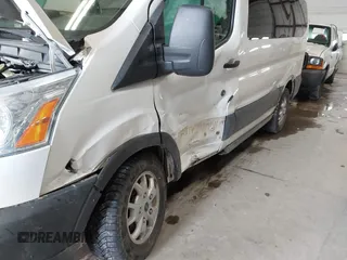 2016 Ford Transit XL z VIN 1FMZK1YM2GKA37673, wystawiony jako IAAI lot #41733664 z przebiegiem 97 638 mil mil oraz . Historia ofert i sprzedaży dostępna na DreamBid. Obrazek 6.