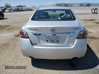 2015 Nissan Altima SV z VIN 1N4AL3AP5FC247780, wystawiony jako Copart lot #60120045 z przebiegiem 135 370 mil mil oraz Szkoda całkowita • Salvage title. Historia ofert i sprzedaży dostępna na DreamBid. Obrazek 6.