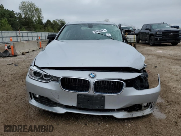 2015 BMW 3 Series 320i xDrive with VIN WBA3C3C58FP663617, listed as a Copart auction lot 55262885 with Not provided miles and Salvage title. Bid and sale history available at DreamBid. Image 5.