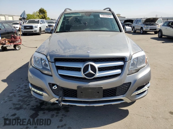 2015 Mercedes-Benz GLK 350 with VIN WDCGG5HB5FG439945, listed as a Copart auction lot 75044054 with 76,506 mi miles and Salvage Title. Bid and sale history available at DreamBid. Image 5.
