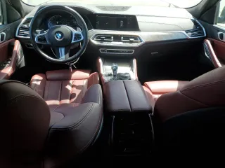 2022 BMW X6 xDrive40i z VIN 5UXCY6C01N9M95573, wystawiony jako Copart lot #54049805 z przebiegiem 24 031 mil mil oraz Szkoda całkowita • Salvage title. Historia ofert i sprzedaży dostępna na DreamBid. Obrazek 8.