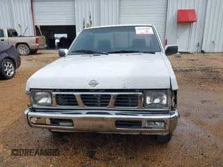 1995 Nissan Frontier с VIN 1N6SD11S9SC324761, выставлен на аукционе IAAI как лот 42143449 с пробегом 184 089 миль миль и . История ставок и продаж доступна на DreamBid. Изображение 6.