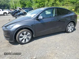 2024 Tesla Model Y z VIN 7SAYGDED1RF092027, wystawiony jako Copart lot #62330775 z przebiegiem 22 010 mil mil oraz Szkoda całkowita • Salvage title. Historia ofert i sprzedaży dostępna na DreamBid. Obrazek 1.