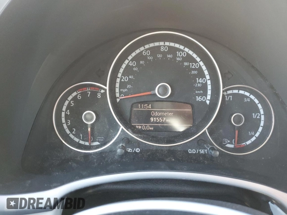 2013 Volkswagen Beetle 2.5L with VIN 3VWJP7AT9DM687870, listed as a Copart auction lot 87934875 with 91,557 mi miles and Salvage Title. Bid and sale history available at DreamBid. Image 9.