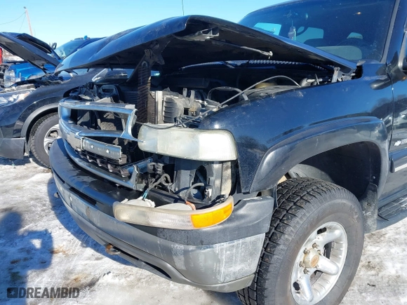 2001 Chevrolet Tahoe LS with VIN 1GNEK13T01J116989, listed as a IAAI auction lot 41871390 with 265,541 mi miles. Bid and sale history available at carsss.com. Image 6.
