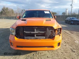 2017 Ram 1500 Night z VIN 1C6RR7MT6HS570778, wystawiony jako IAAI lot #41596704 z przebiegiem 122 878 mil mil oraz . Historia ofert i sprzedaży dostępna na DreamBid. Obrazek 12.