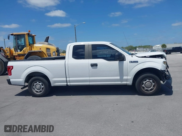 2016 Ford F-150 XL with VIN 1FTEX1C88GFD59256, listed as a IAAI auction lot 41956070 with 208,961 mi miles and . Bid and sale history available at carsss.com. Image 13.