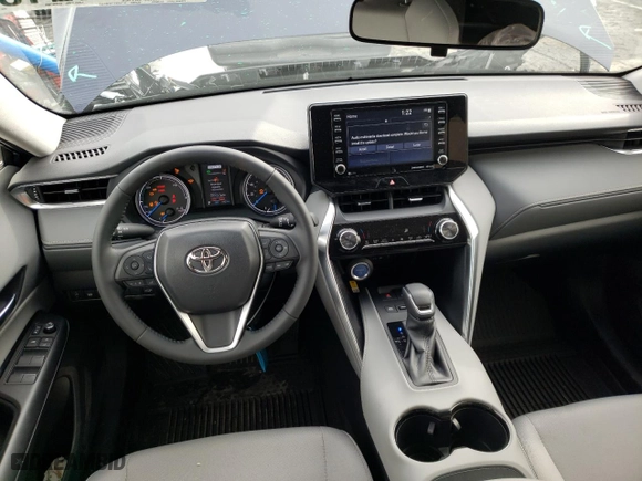 2022 Toyota Venza LE with VIN JTEAAAAH5NJ110468, listed as a Copart auction lot 36291213 with 3,424 mi miles. Bid and sale history available at carsss.com. Image 8.