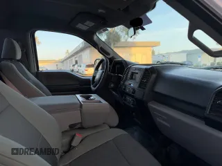 2017 Ford F-150 XL с VIN 1FTMF1EF7HKD76701, выставлен на аукционе Copart как лот 54277595 с пробегом 36 566 миль миль и Списание • Salvage title. История ставок и продаж доступна на DreamBid. Изображение 5.