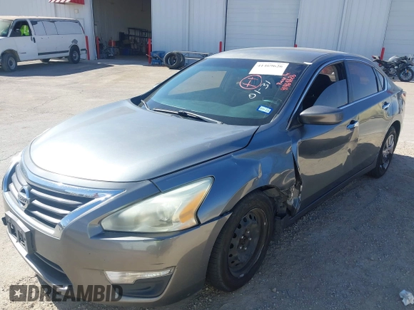 2015 Nissan Altima 2.5 SV with VIN 1N4AL3AP5FC484561, listed as a IAAI auction lot 41469626 with 150,509 mi miles. Bid and sale history available at carsss.com. Image 17.