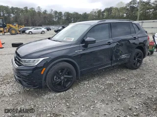 2024 Volkswagen Tiguan SE R-Line Black with VIN 3VVCB7AX3RM010352, listed as a Copart auction lot 50008955 with 16,095 mi miles and Salvage Title. Bid and sale history available at carsss.com. Image 1.